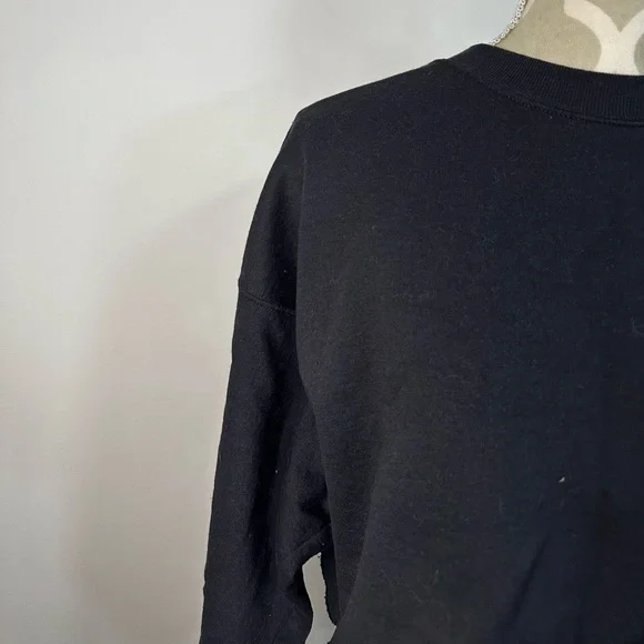 Cozy black raw hem cutoff sweat shirt - Picture 2 of 2